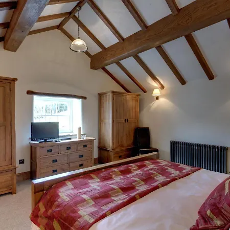 Neddy House *